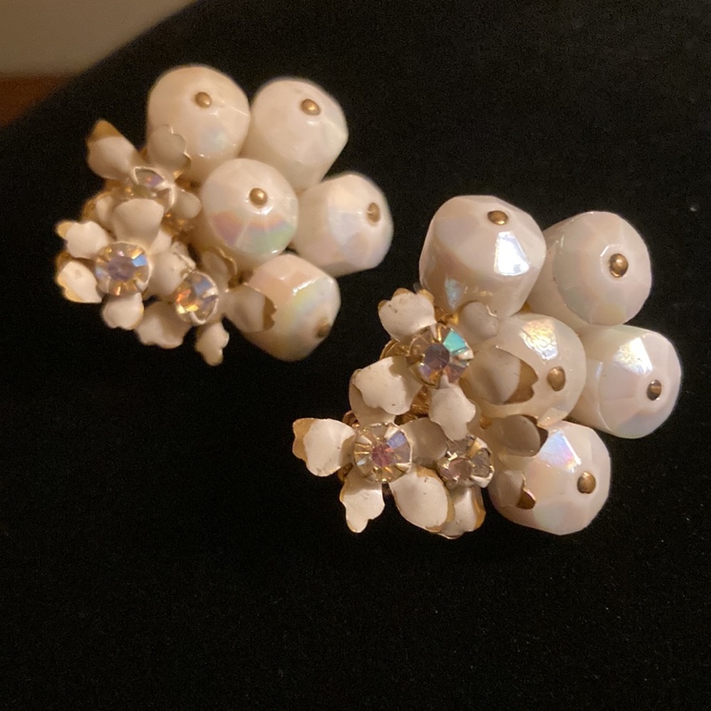 Signed Vintage Sandor Clip Earrings